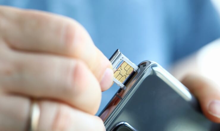 スワップを阻止せよ：SIMスワップ詐欺から端末を守るには のページ写真 9